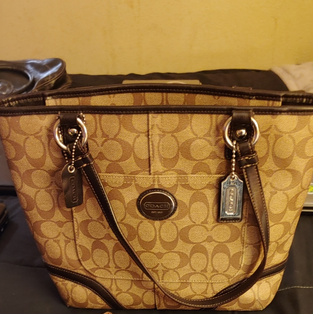 Coach Purse 👛